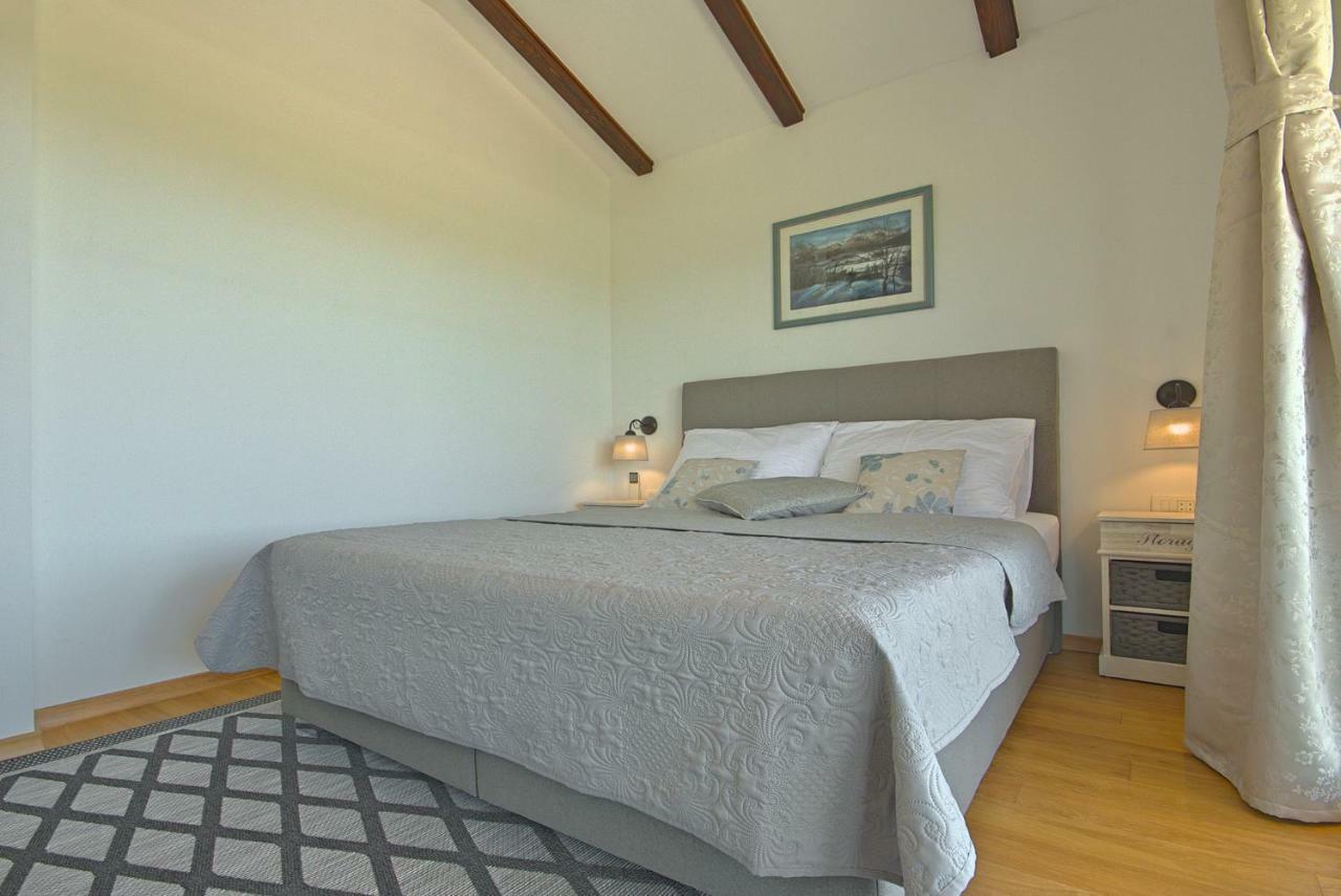 Villa Vespera Rosini ภายนอก รูปภาพ