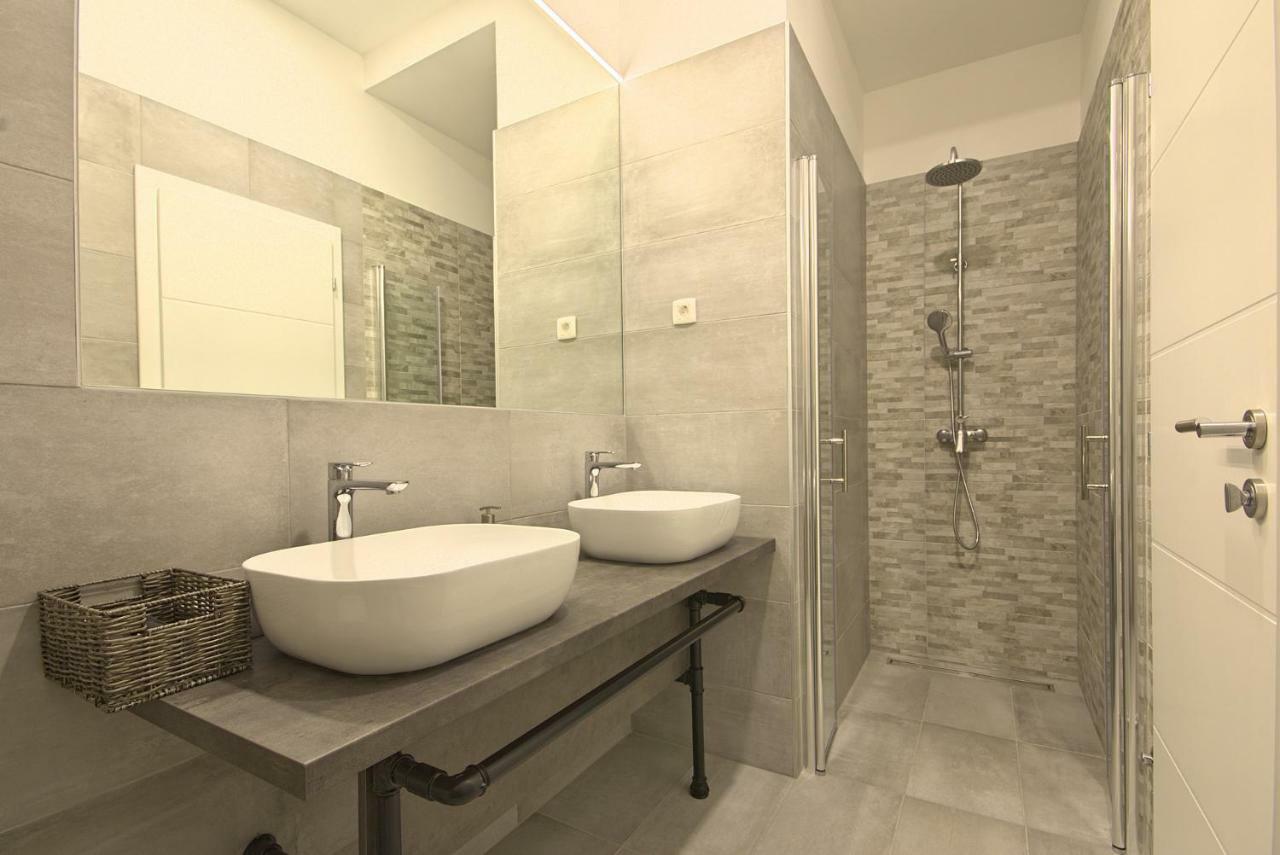 Villa Vespera Rosini ภายนอก รูปภาพ