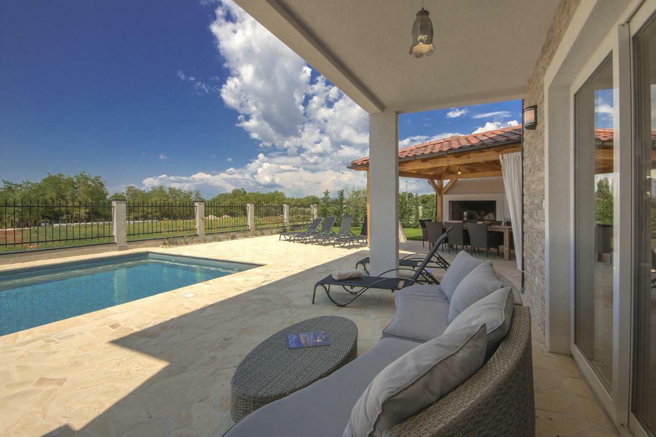 Villa Vespera Rosini ภายนอก รูปภาพ