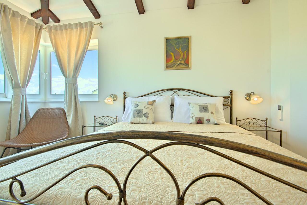 Villa Vespera Rosini ภายนอก รูปภาพ