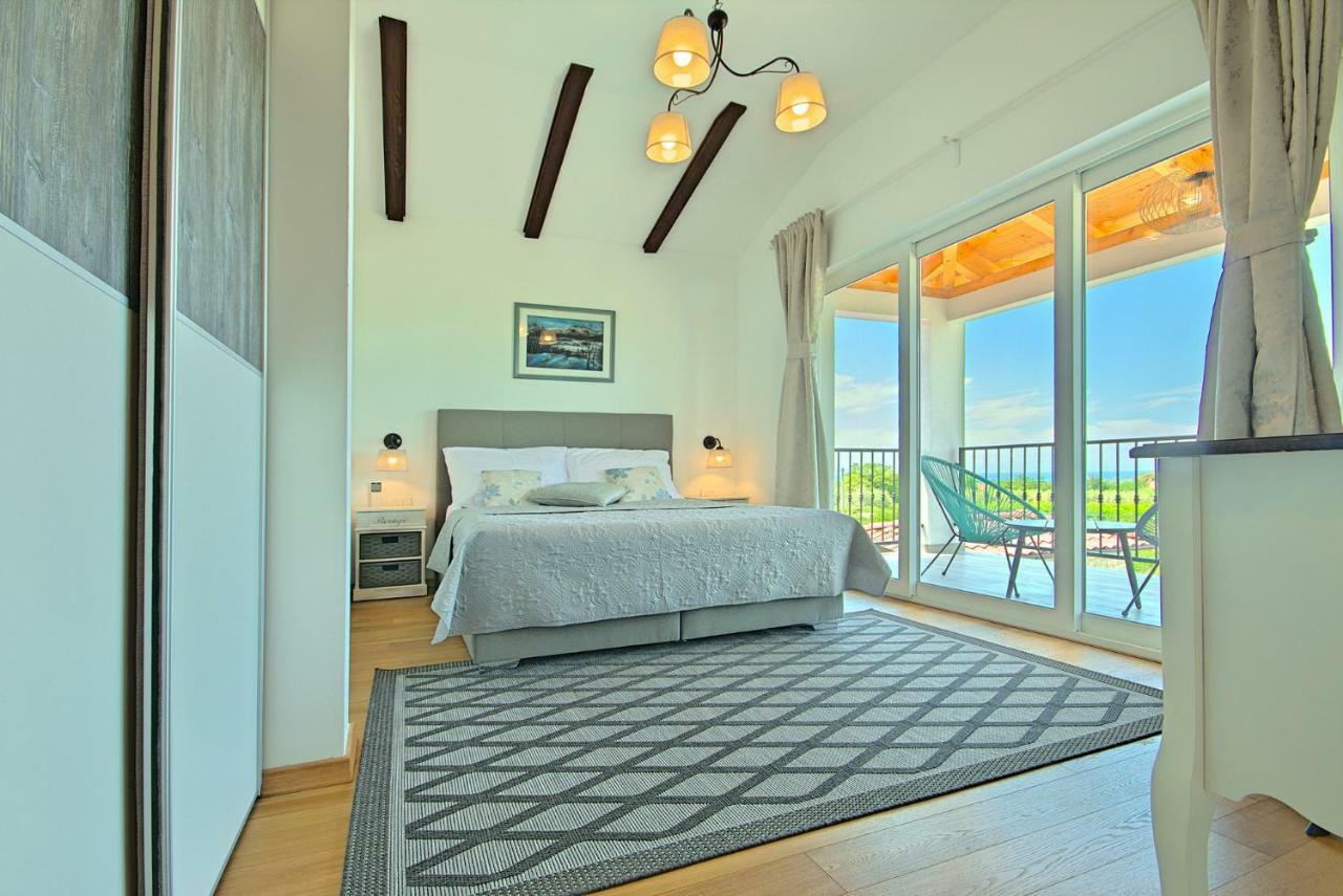 Villa Vespera Rosini ภายนอก รูปภาพ