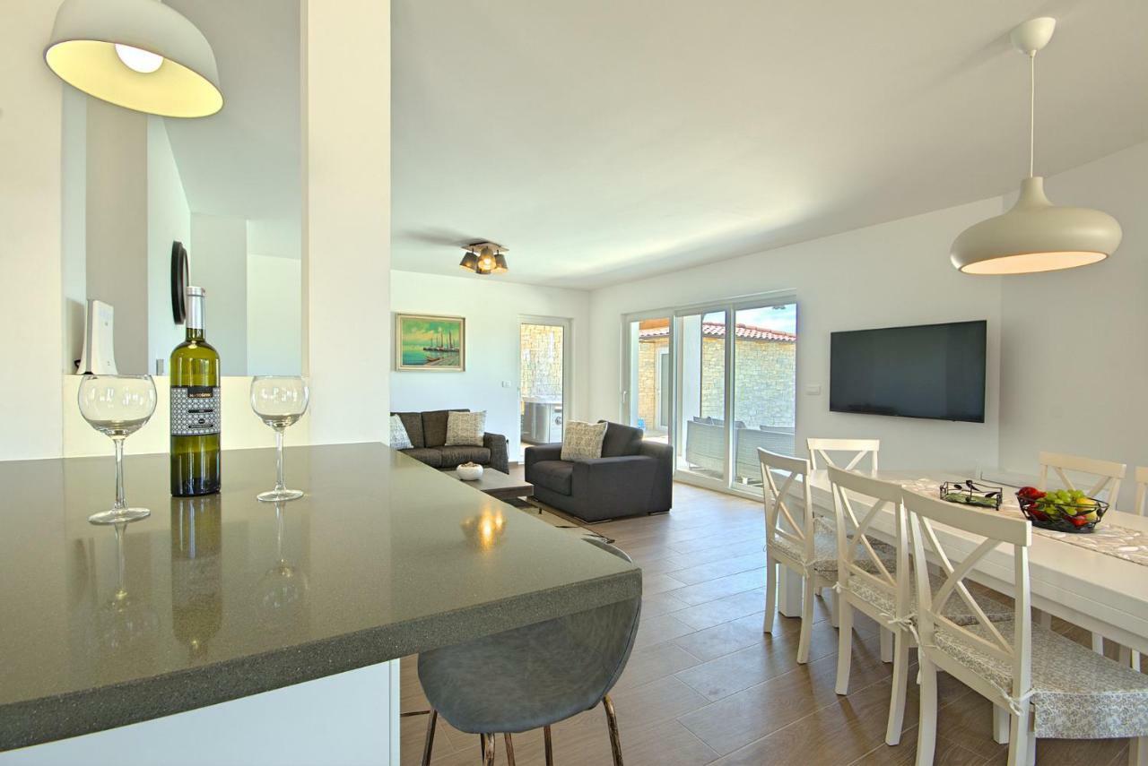 Villa Vespera Rosini ภายนอก รูปภาพ