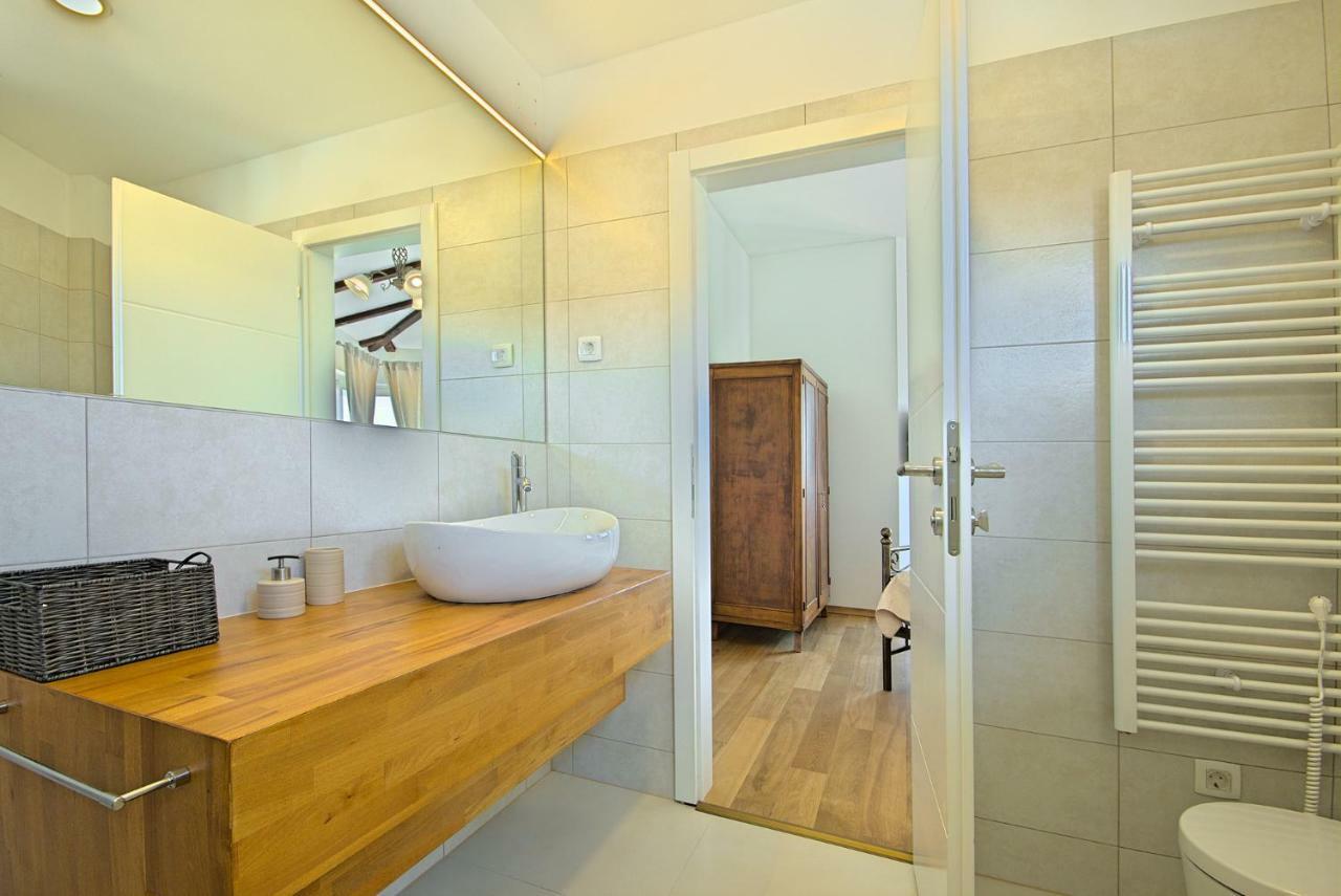 Villa Vespera Rosini ภายนอก รูปภาพ